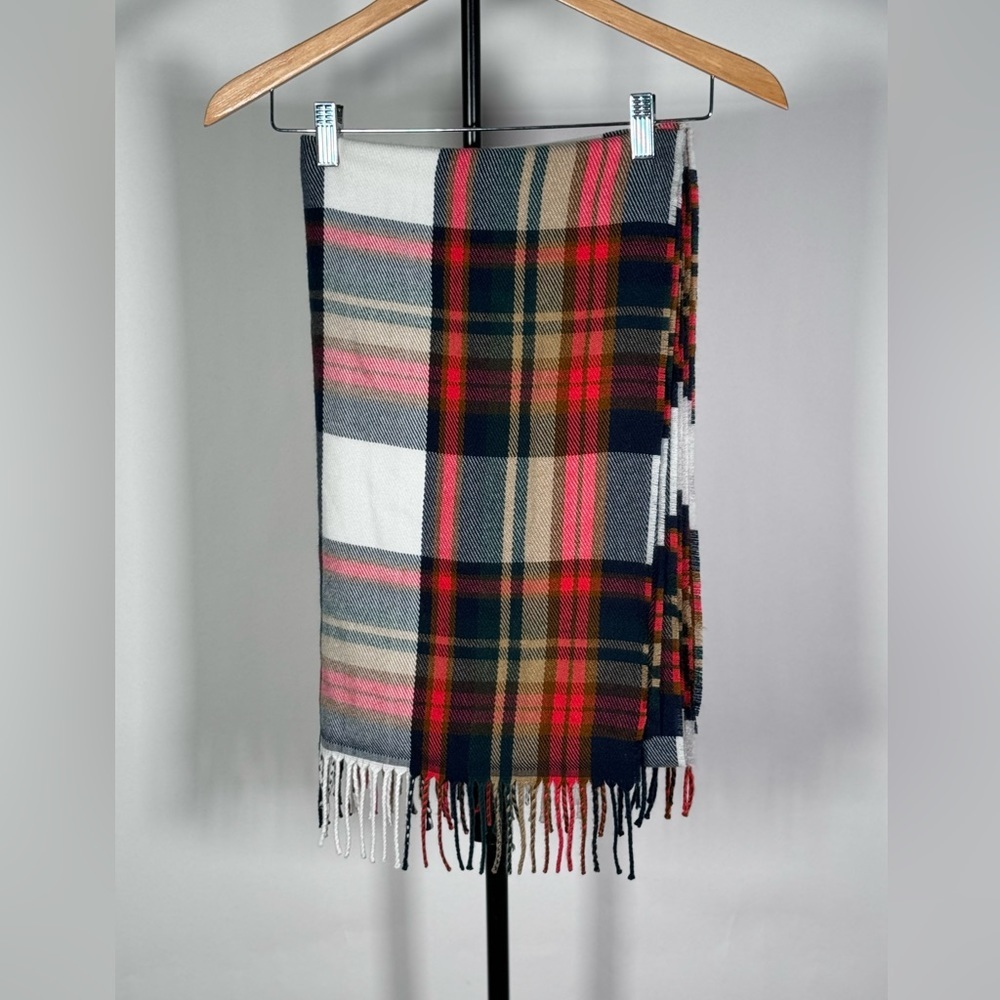 New JCrew Classic scarf - Picture 2 of 2